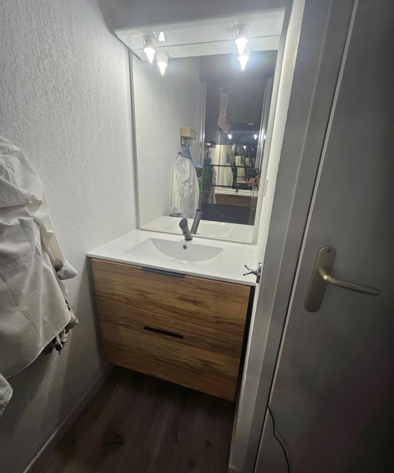 Maison Plain Pied Avec Climatisation Dans Une Residence Privee Avec Piscine Saint-Saturnin-les-Avignon ภายนอก รูปภาพ